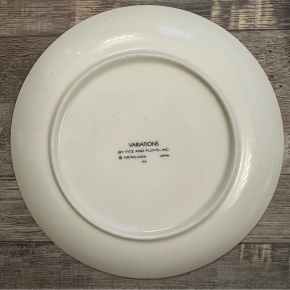 Vintage Fitz and Floyd Festive Pig Dinner Plates - Set of 4 - Picture 2 of 2